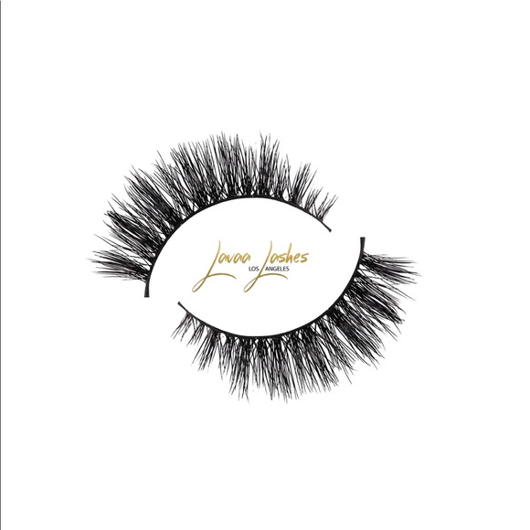 NWT Lavaa Lashes of Los Angeles. - Picture 2 of 4
